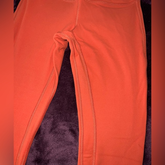 Lululemon Wunder Under Legging - Picture 2 of 5